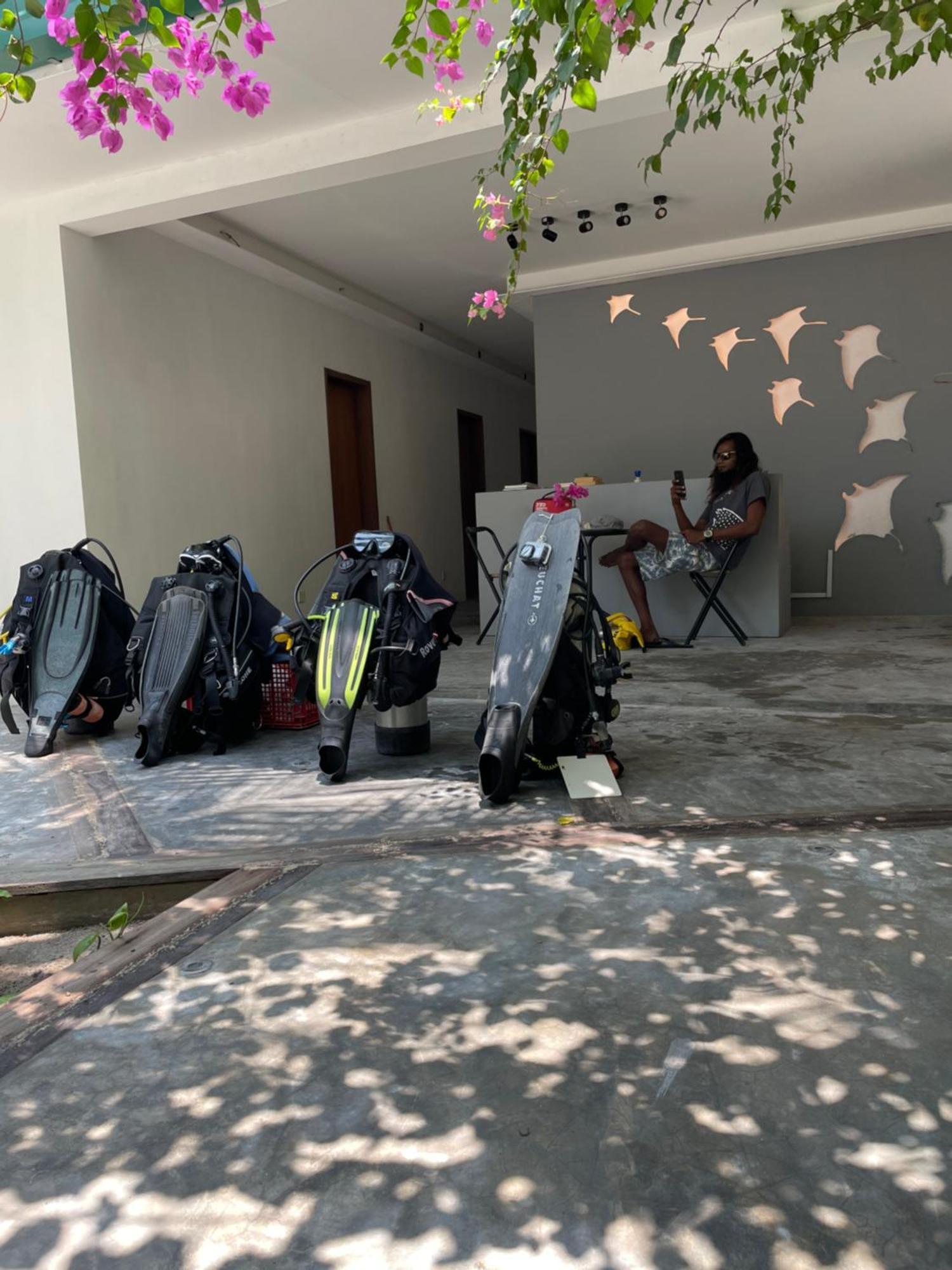 Island Scuba Inn Dhangethi Esterno foto